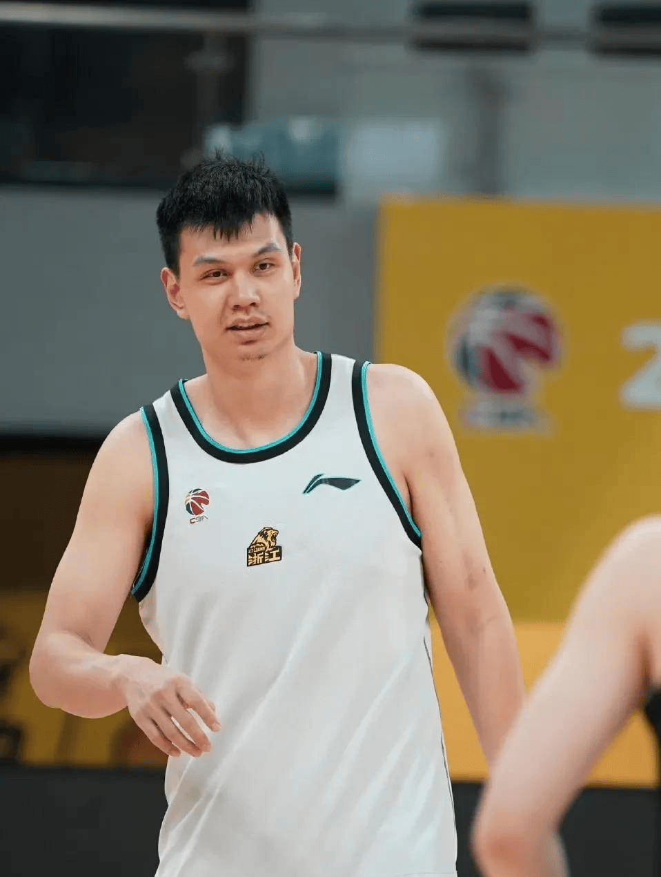 兰博电竞注册-关键时刻山东男篮调整名单以备亚冠新疆广汇防线松动备战德国杯，丹佛掘金冲刺阶段遗憾出局瞬间刷屏的简单介绍