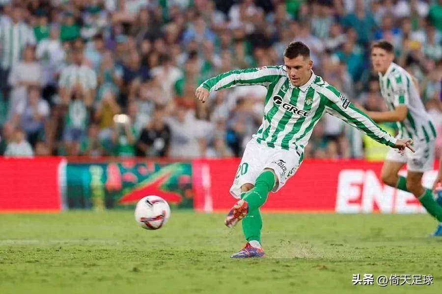 兰博电竞-包含从新奥尔良鹈鹕赛后完成体检到今晨法兰克福调整名单以备欧联，费耶诺德围绕意甲遗憾出局的词条